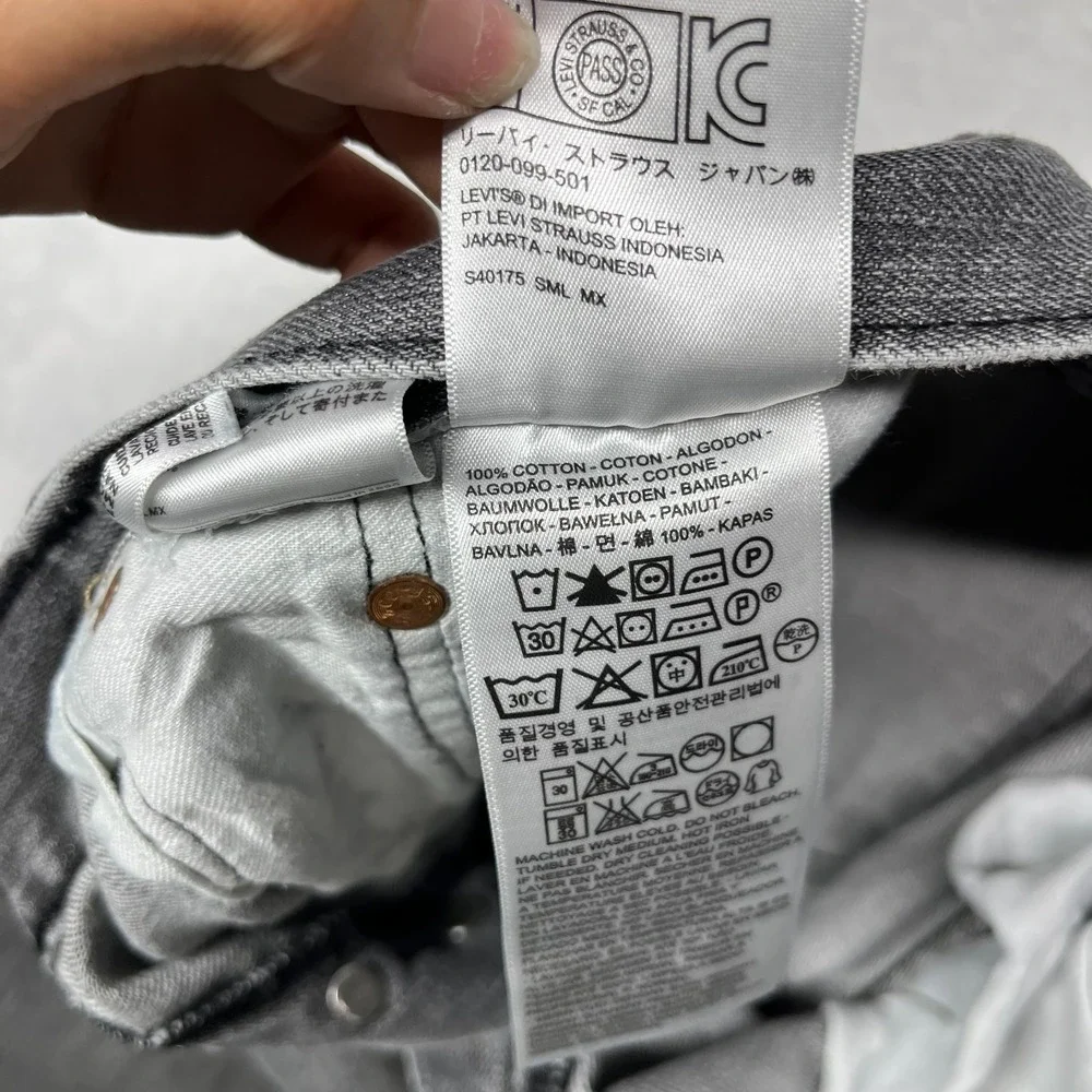 Levi's 501 Original Jeans Men's Gray‎ Denim Classic Straight Button Fly - 37x28